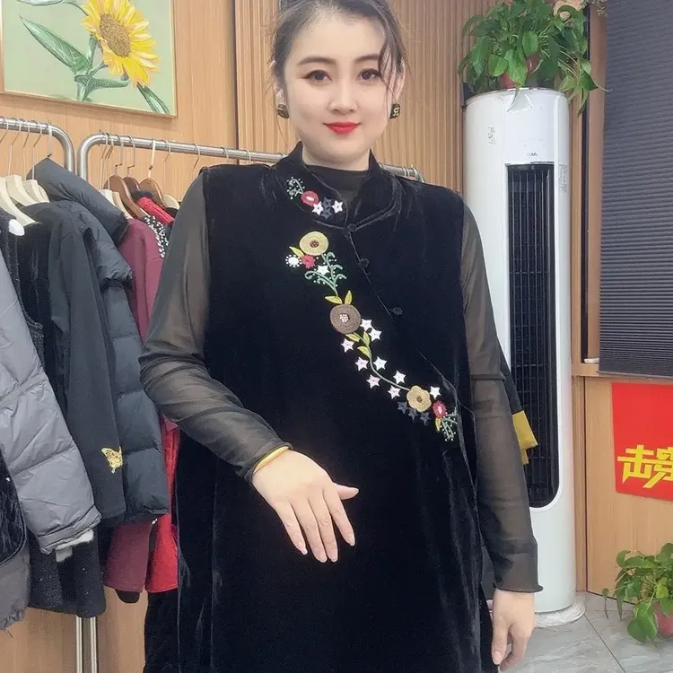 秋冬新款国风新中式刺绣丝绒斜襟女士无袖马甲