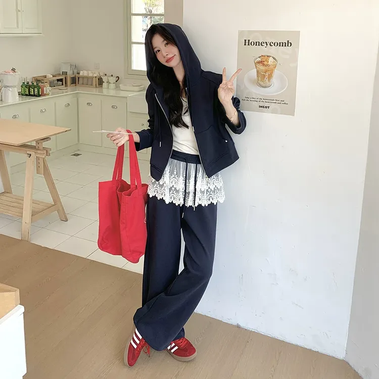 韩系设计感连帽卫衣套装女春季新款蕾丝拼接屁帘休闲裤两件套