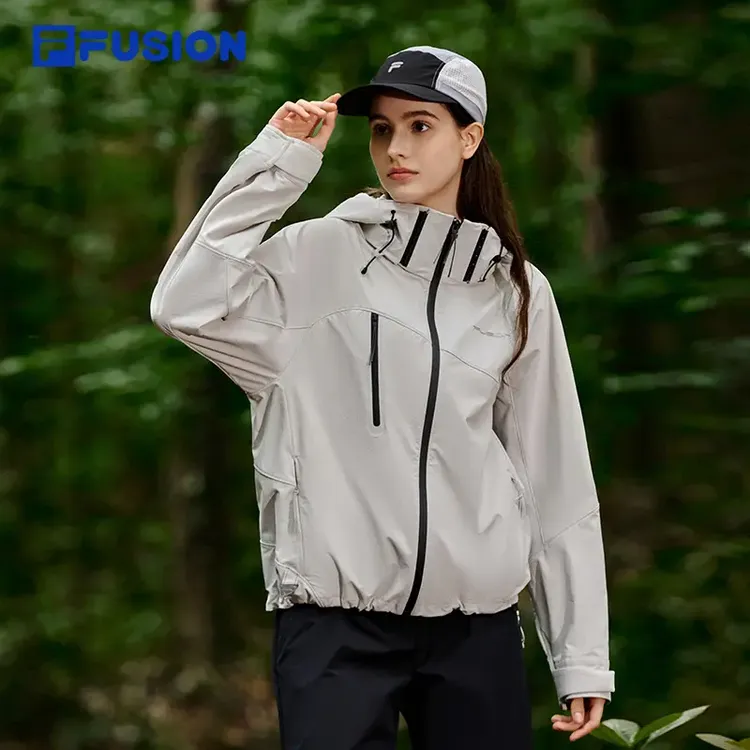 斐乐潮牌【露思同款】秋季女装户外机能风连帽休闲挺括外套夹克