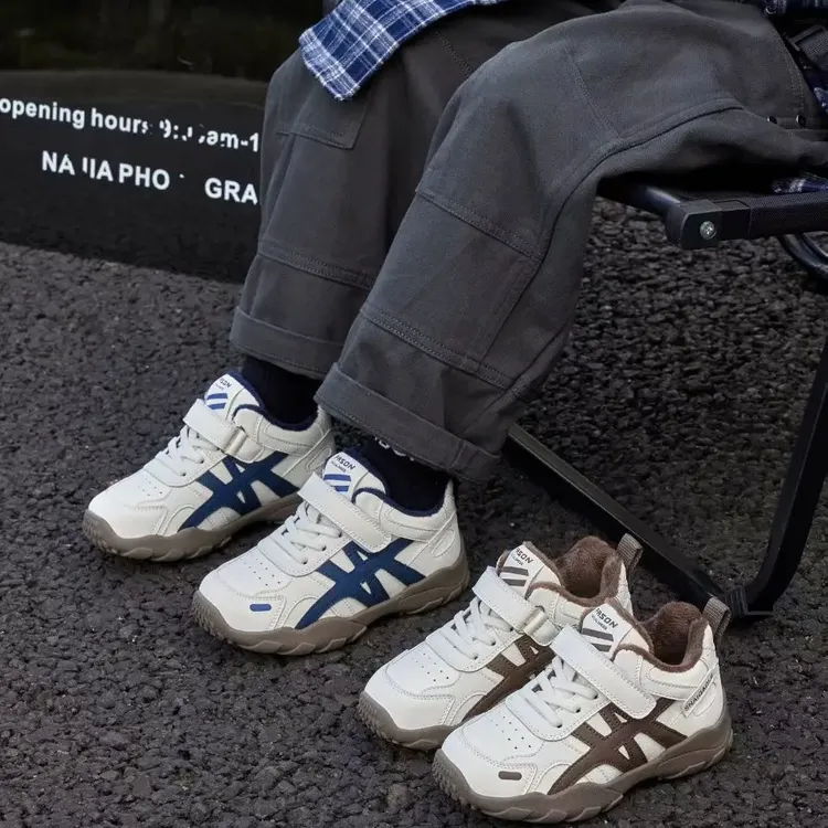 2025冬季加绒男女童百搭运动鞋