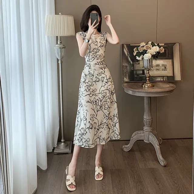 高级感气质清冷墨染花卉连衣裙女新款圆领无袖褶皱收腰背心长裙夏