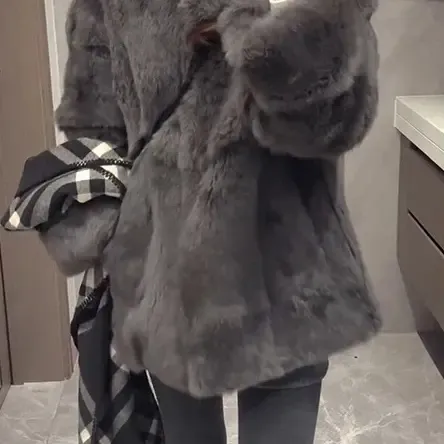 挽袖保暖兔毛短外套女士秋冬宽松百搭韩版上衣