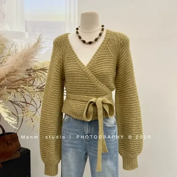 2025秋冬新款韩版针织长袖不规则绑带毛衣女纯欲风显瘦v领针织衫