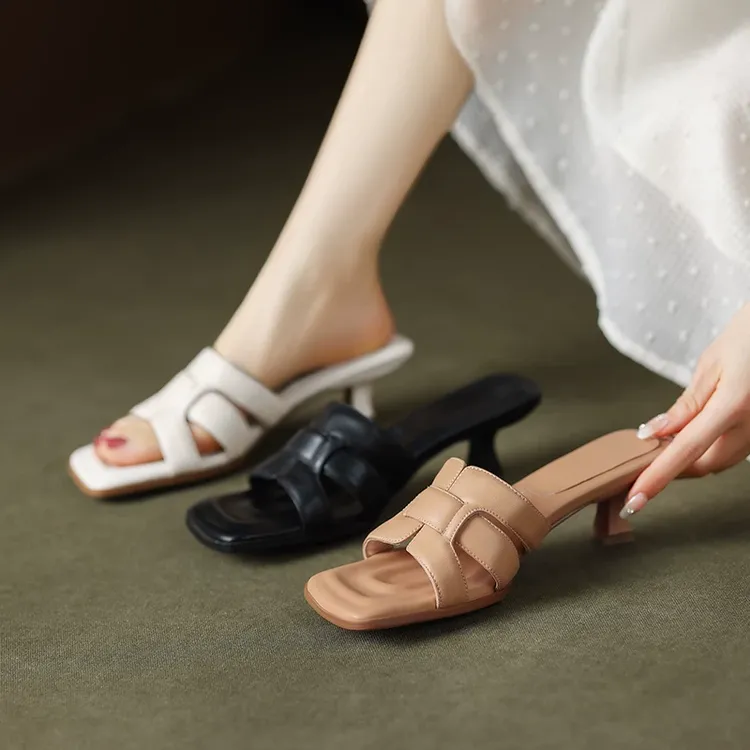 编织软羊皮一字带拖鞋女外穿2025夏季新款方头露趾中跟凉拖鞋法式