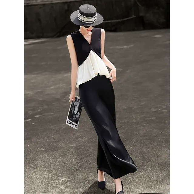 兰瑟儿2025夏季新款气质高级感黑色缎面荷叶边无袖上衣半身裙套装