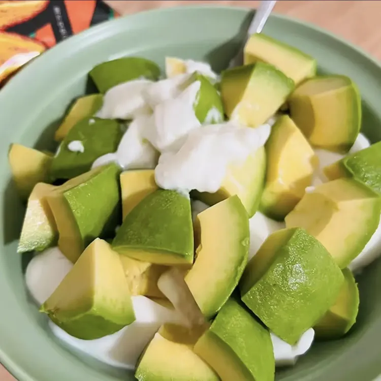 云南新鲜当季哈斯牛油果营养丰富适合宝宝辅食