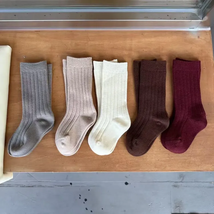 亲子日系纯色咩咩绒中筒袜