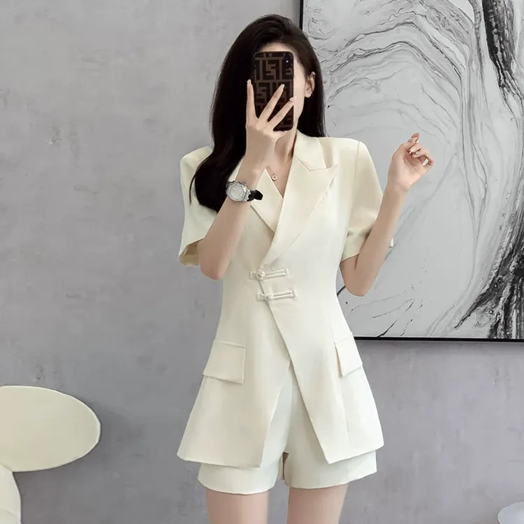轻熟风气质名媛西服套装女御姐小洋装短袖西装上衣阔腿短裤两件套