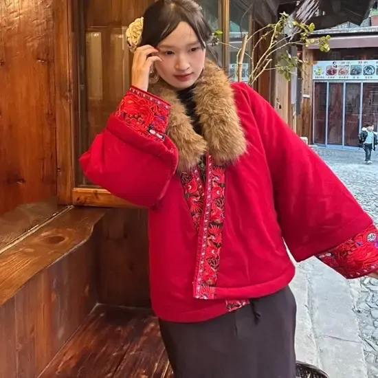 冬季新款女士加厚保暖民族风刺绣盘扣短款棉服外套新中式