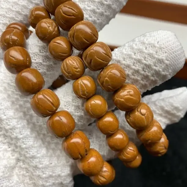 福利款★原生红油皮龙纹桃核手串1.0左右【稀有尺寸】