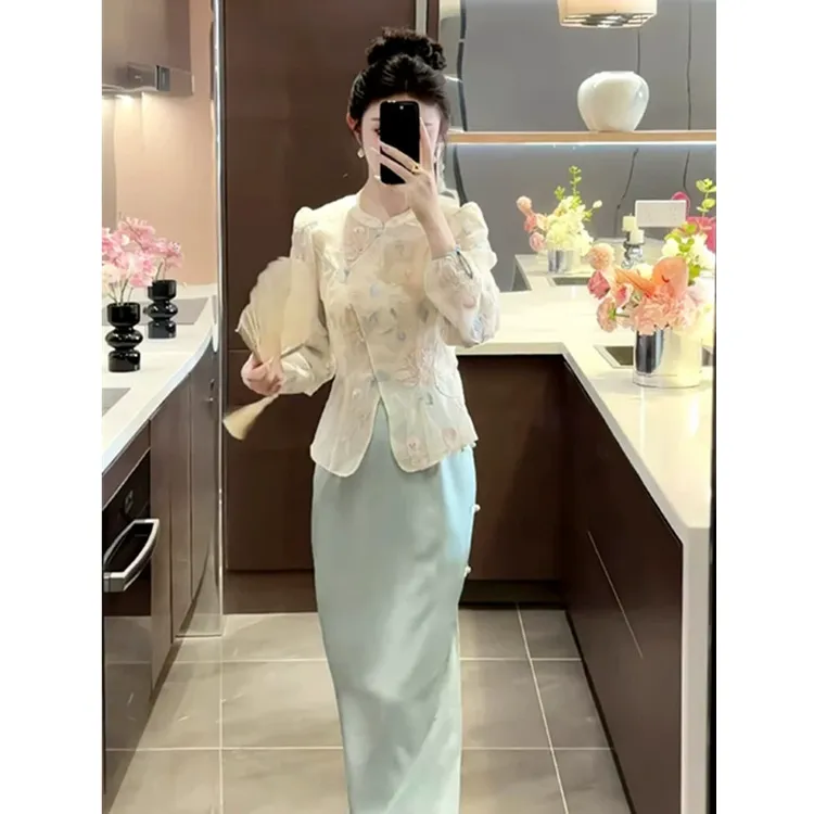 新中式国风漂亮套装女春秋气质刺绣盘扣唐装上衣高腰半身裙两件套
