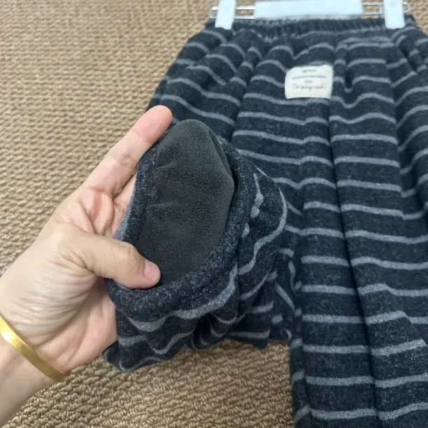 女童时尚宽松条纹阔腿裤秋季冬季加绒保暖舒适
