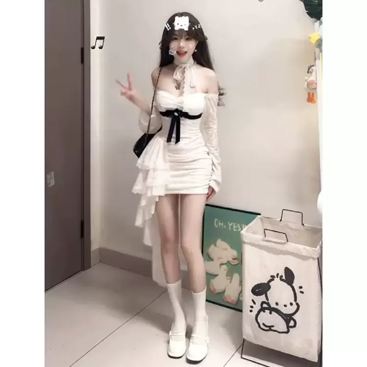 纯欲风辣妹性感生日小礼裙钓系约会裙一字肩蕾丝拖尾包臀连衣裙秋