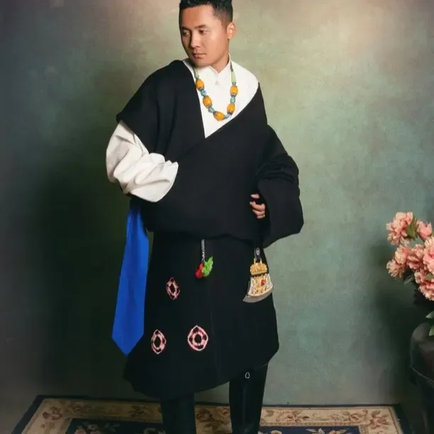 【羊尕尔】新款男士氆氇装