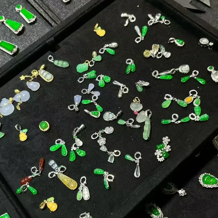 帝王绿点菜款缅翡A货喜欢咨询客服问价