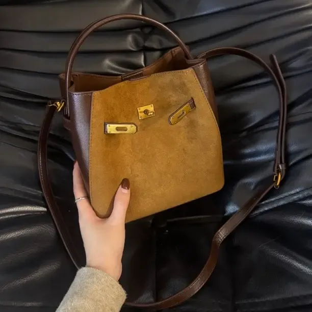 复古简约时尚百搭女士单肩斜挎手提水桶包