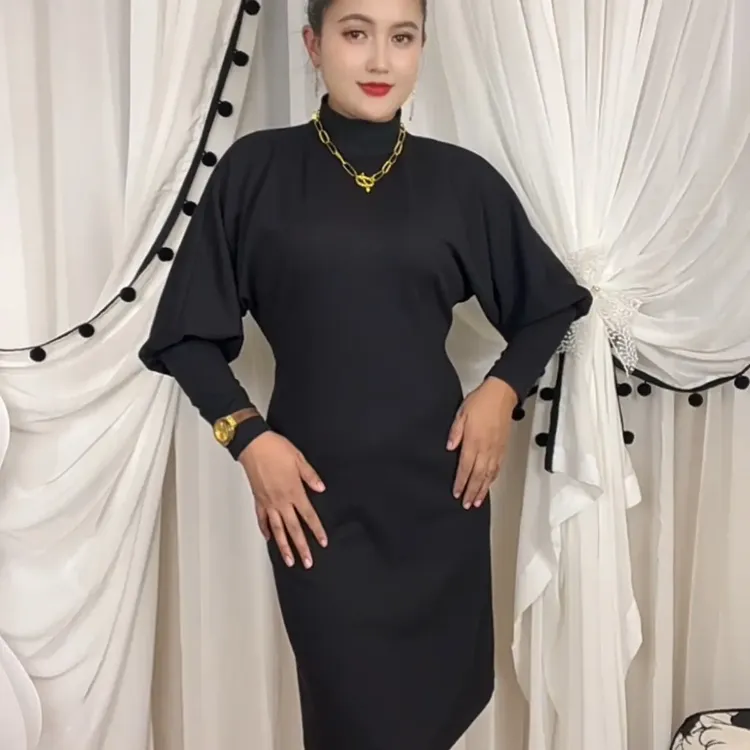 秋冬季新款半高领灯笼袖连衣裙