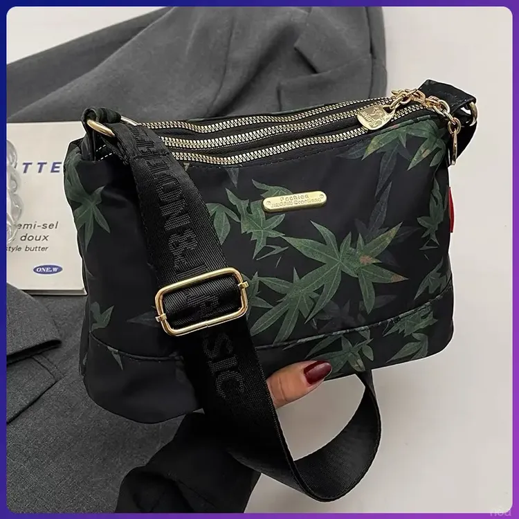 新款竹叶包妈妈包中年单肩包婆婆时尚多层大气包包女斜挎女款