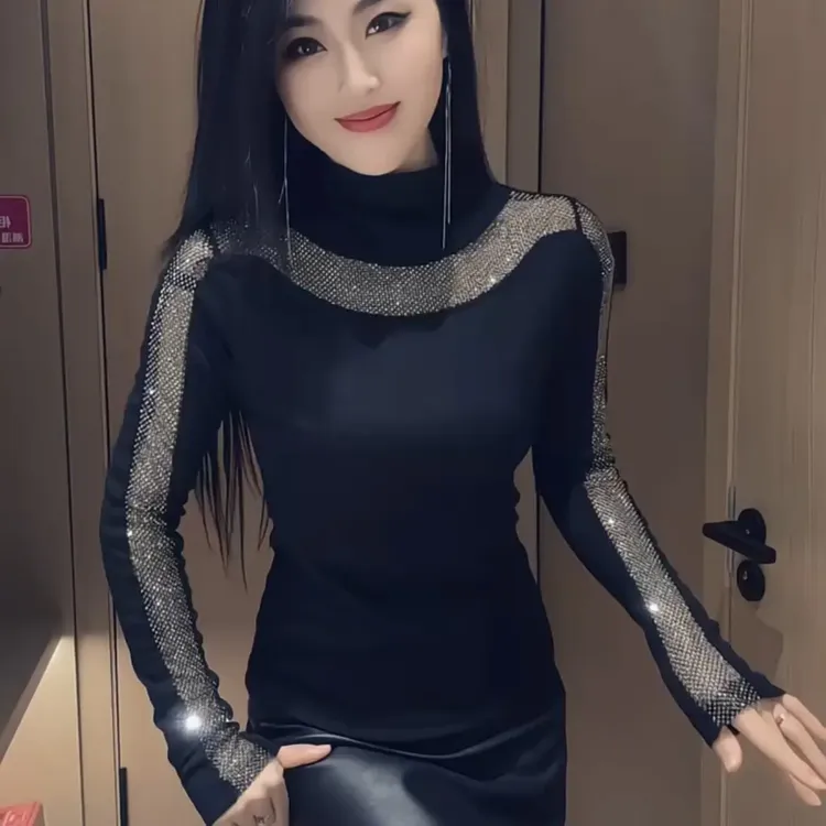 气质镶钻拼接长袖半高领打底衫女冬季百搭修身显瘦时尚磨毛T恤