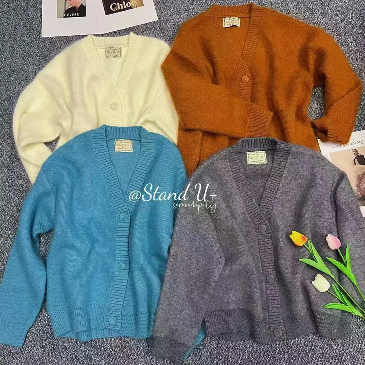 宽松百搭软糯针织V领开衫女秋冬加厚款