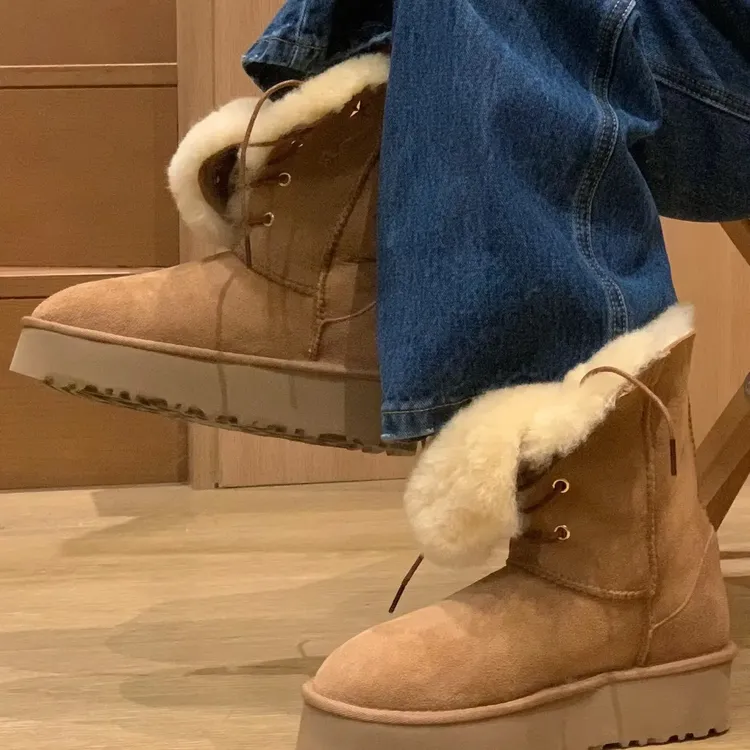 女神款冬季必入保暖中筒圆头时尚雪地靴厚底冬季加绒棉鞋