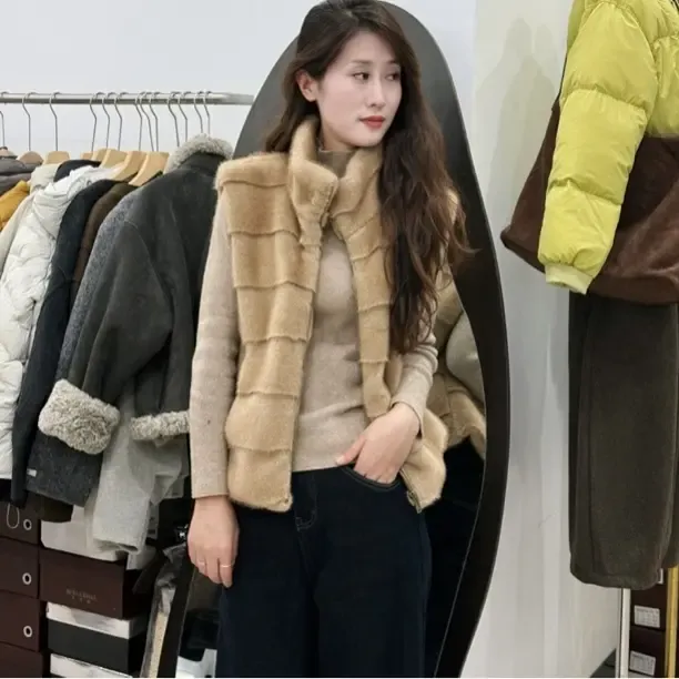 宽松型立领厚款冬季纯色短款马夹毛马甲拼接
