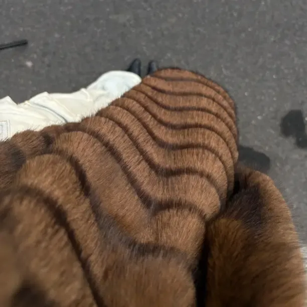 大翻领中码短款女