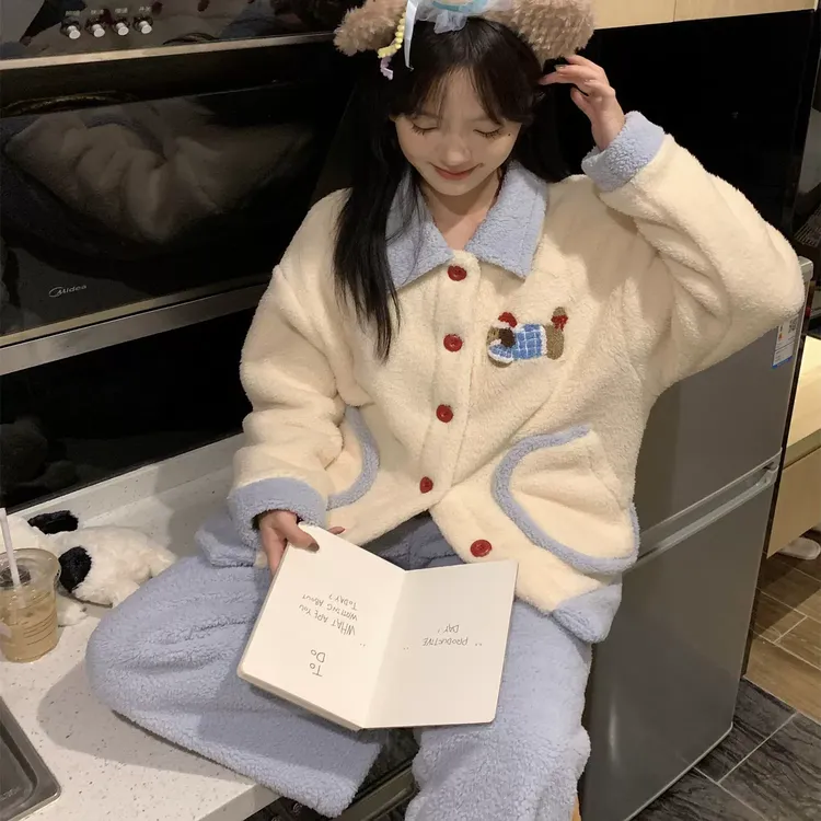 少女珊瑚绒睡衣女款冬季可爱腊肠狗加厚加绒家居服2025新款秋冬天