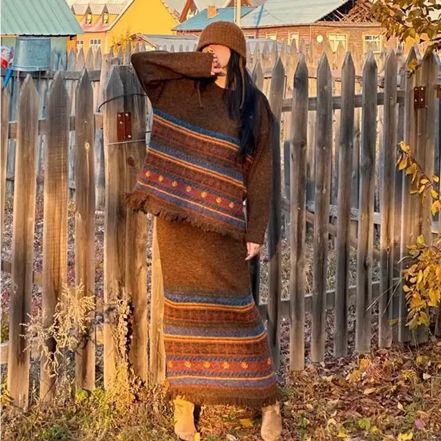 开春美拉德古着套装女撞色流苏针织毛衣半身裙一整套云南川西旅游