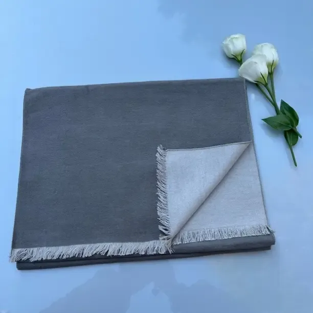 秋冬季纯加厚围巾男女通用保暖百搭气质围脖礼盒装