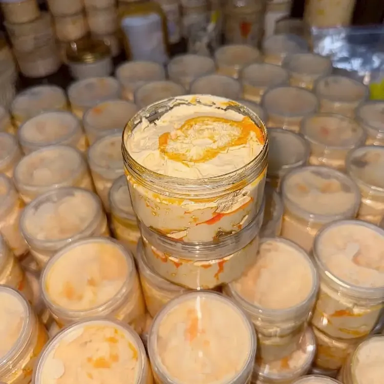 进口白白身体乳 可作为体膜 日常养白 润滑 250克一瓶