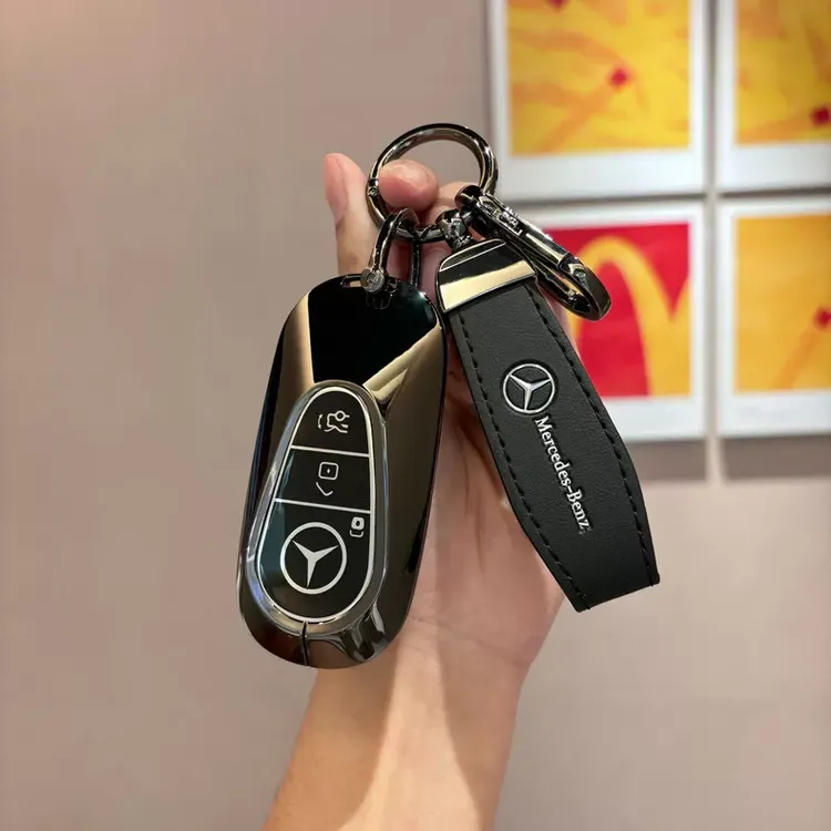 2025新款奔驰e300l钥匙套c260l/glc300l男士eqe高级感金属车壳扣