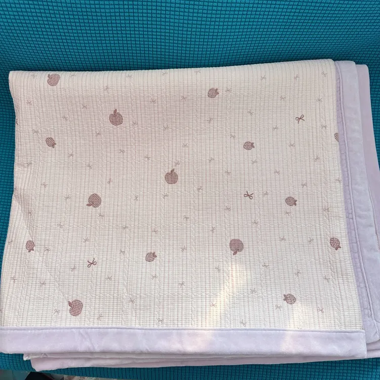 【床盖】一面天丝一面婴儿绒床盖绒毯双面可用四季夹棉绗缝床单