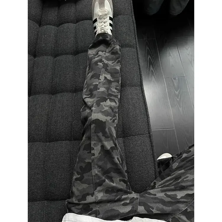 军绿色迷彩牛仔裤男款夏季显腿长工装裤子美式高街vibe微喇直筒裤