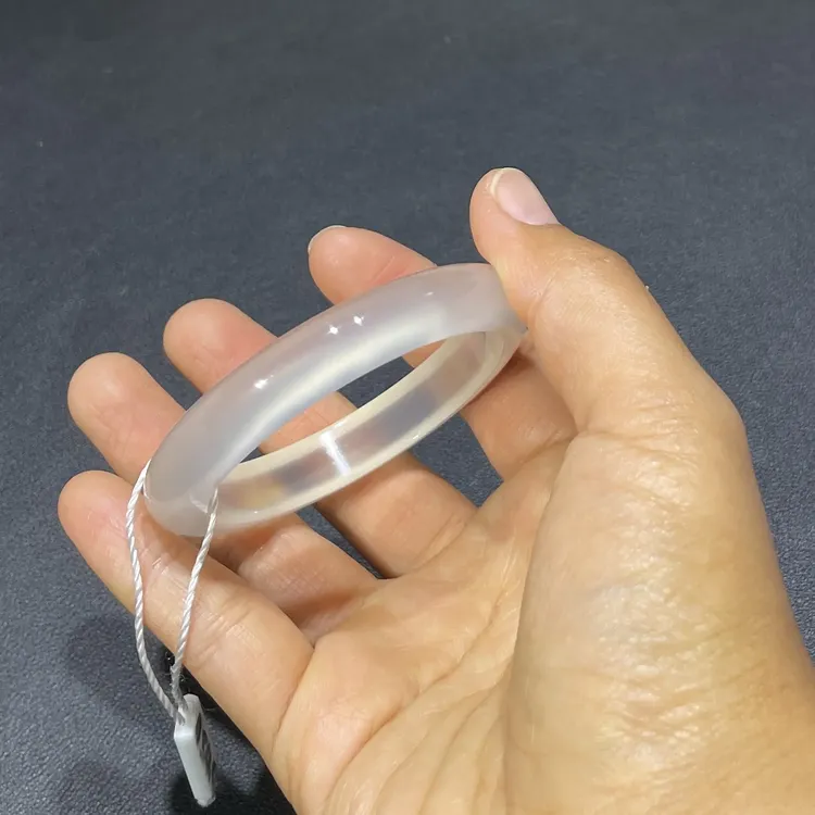 玛瑙/未镶嵌白冰玻璃种正圈带证书天然