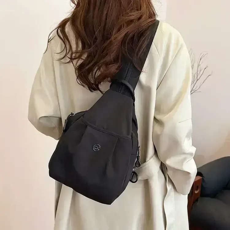 【游玩单品】多功能多层时尚百搭款双肩包胸包简约休闲斜挎包旅行包