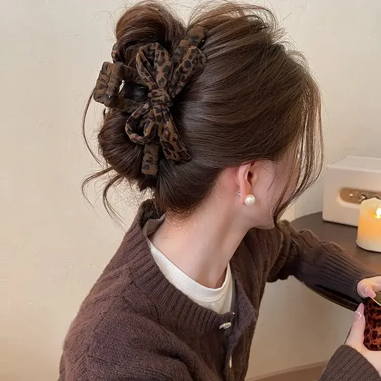 秋冬豹纹蝴蝶结抓夹鲨鱼夹气质复古后脑勺发夹百搭高级感