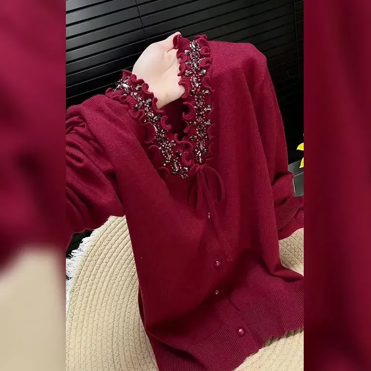 2025秋款复古风红色针织衫女木耳边系带大码V领修身显瘦小众上衣
