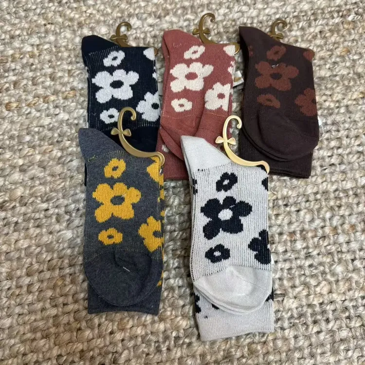 8203-冬季森系花朵中筒袜学院风保暖植物花卉