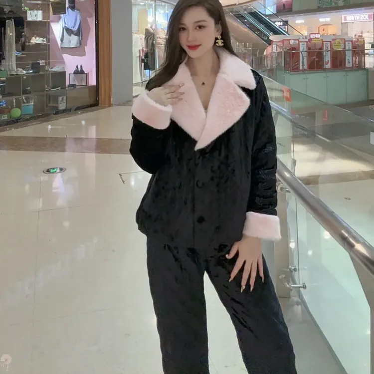 2025冬季加厚时髦丝绒保暖可外穿女士睡衣套装