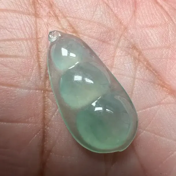 缅甸翡翠a货冰种冰晴底福豆裸石