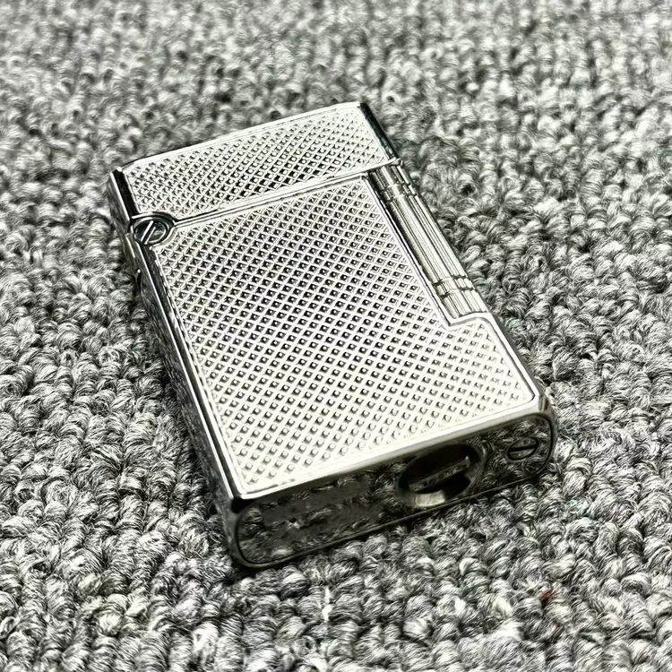 凌穹新品巴黎钉侧滑打火机 高贵典雅时尚潮流送男友好礼 收藏上品