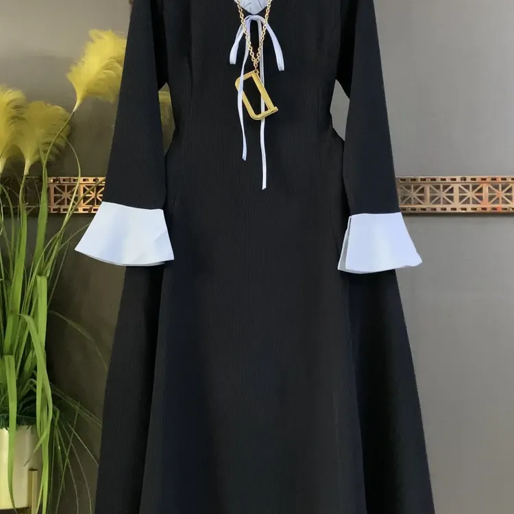 法式韩系藏蓝色喇叭袖针织连衣裙收腰显瘦气质长裙秋冬季大码女装