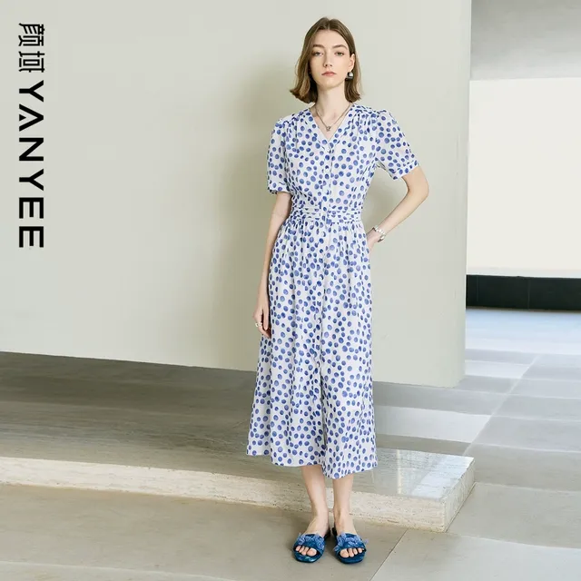 颜域蓝色波点V领连衣裙女2025夏季新款收腰修身法式复古短袖长裙