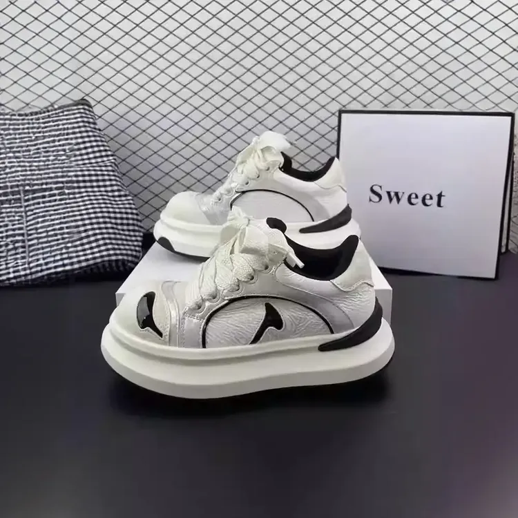 涂鸦小众设计感板鞋女小白鞋2025春款拼色厚底增高休闲运动鞋