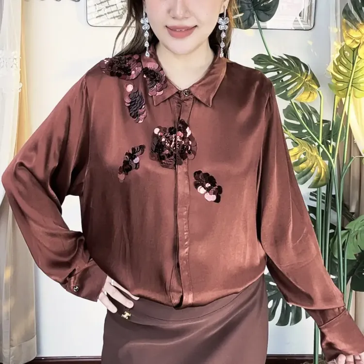 法式复古亮片刺绣V领长袖衬衫女春秋高级感小众气质百搭上衣02058