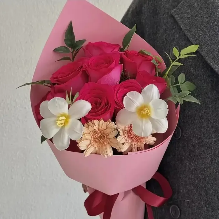 {广志送给美伢的同款花}蜡笔小新花束美伢同款花束鲜花订购同城