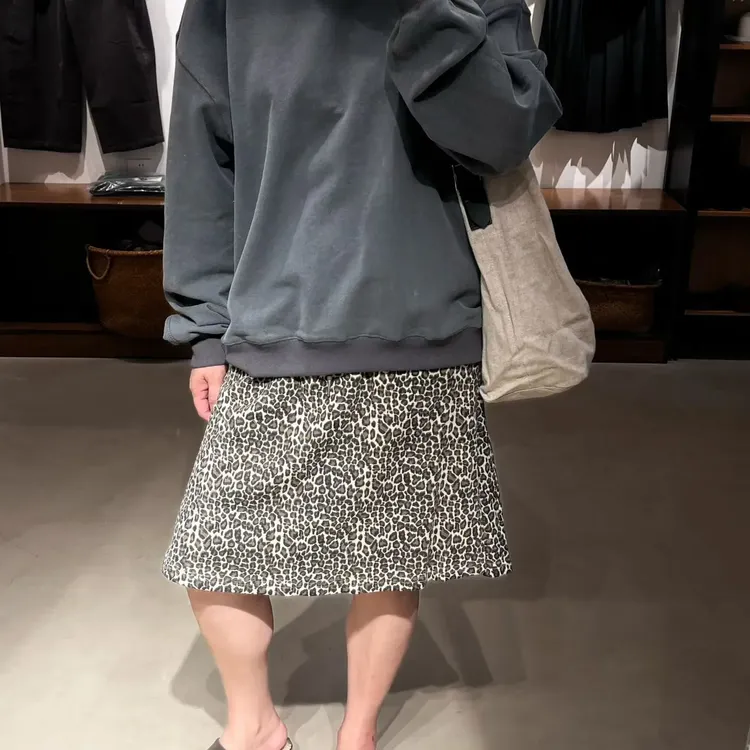 【D GUAN】做旧净版卫衣➕豹纹半裙