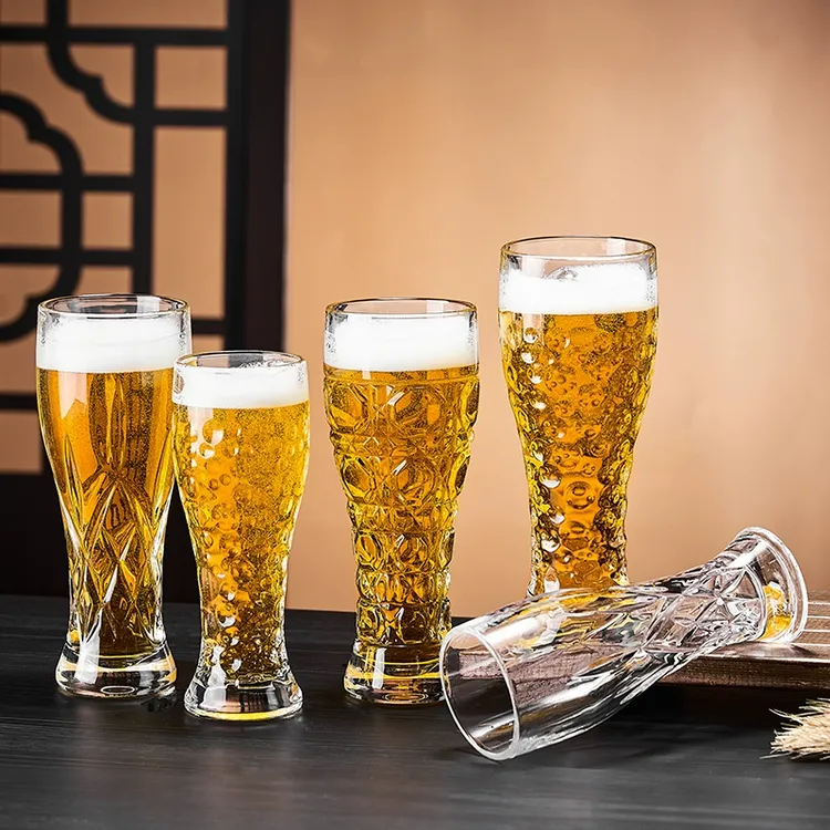 家用玻璃啤酒杯创意大容量精酿杯雕花小麦酒杯加厚轻奢刻花饮料杯