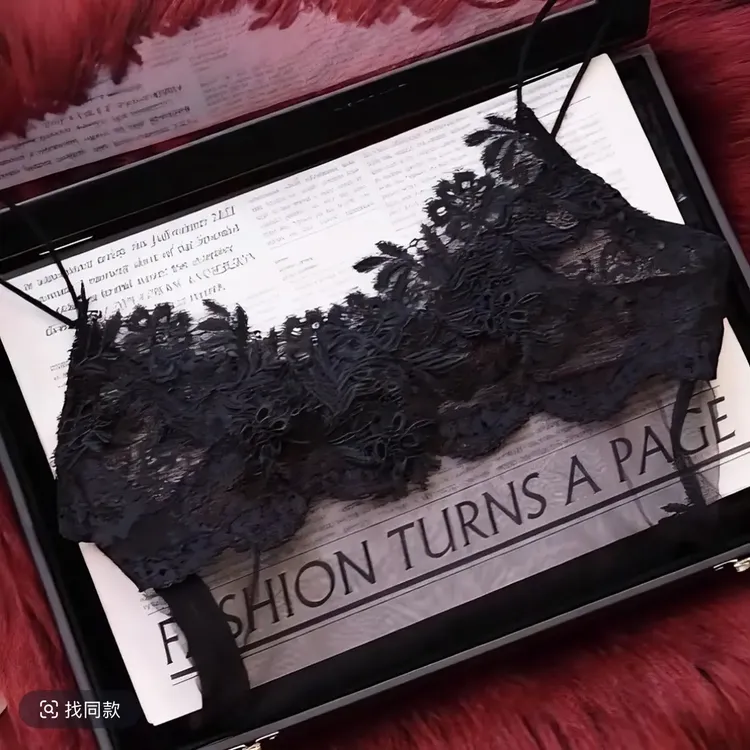 法式优雅小胸短款蕾丝高级性感吊带睡裙约会纯欲风女士睡衣